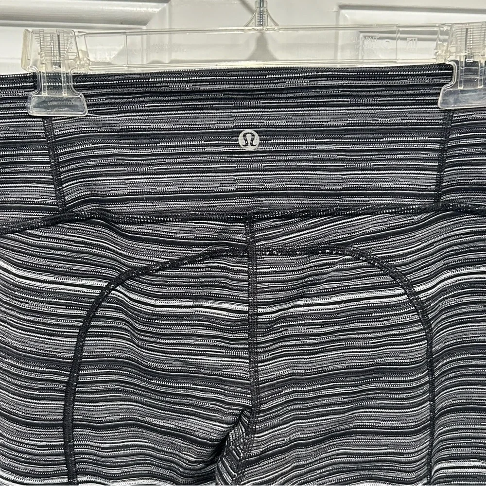 Lululemon Athletica Wunder II High Waist Cropped Melange Leggings, grey, Sz 6